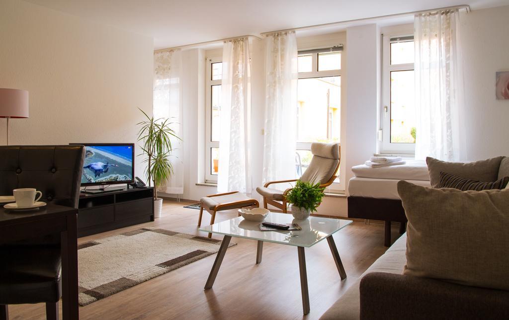 Stadt-Hotel Loerrach Gbr Екстериор снимка
